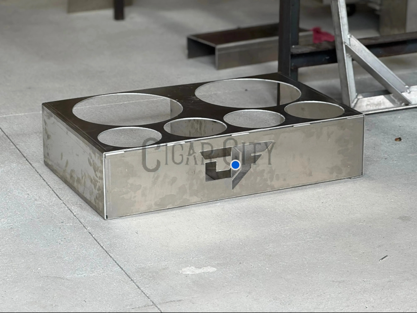 Aluminum Bucket Holder (2x 5 Gallon, 4x 1 Gallon)